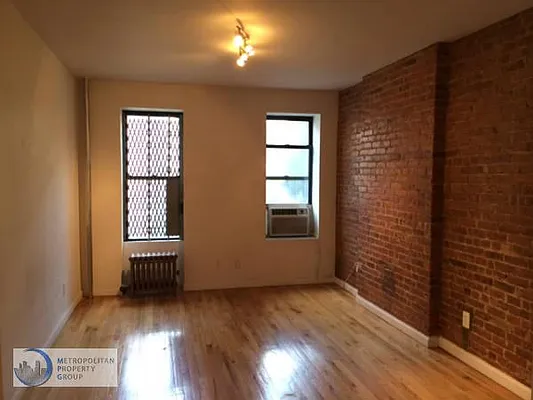 Rented by Metropolitan Property Group | media 12