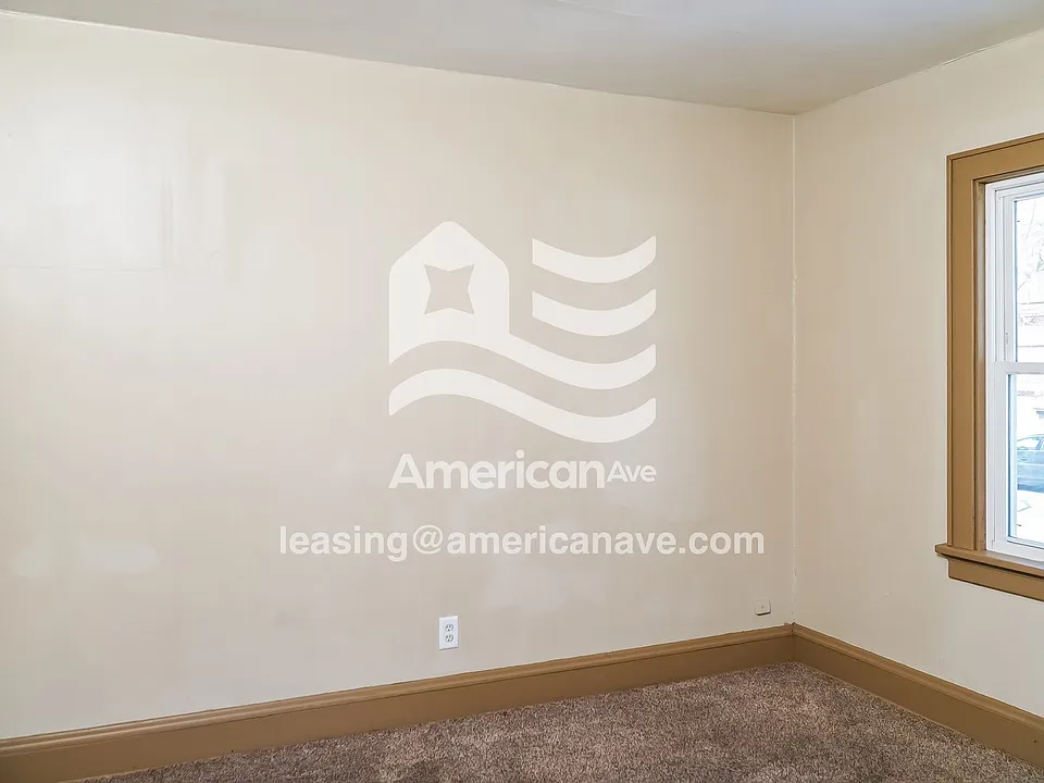 730423_003_living_room_13649863.jpg