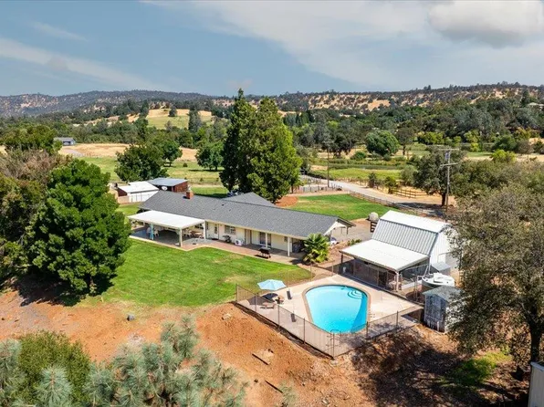4045 Heather Ln, Auburn, CA 95603