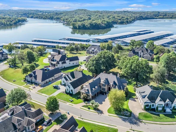 206 Camille Victoria Ct, Mount Juliet, TN 37122