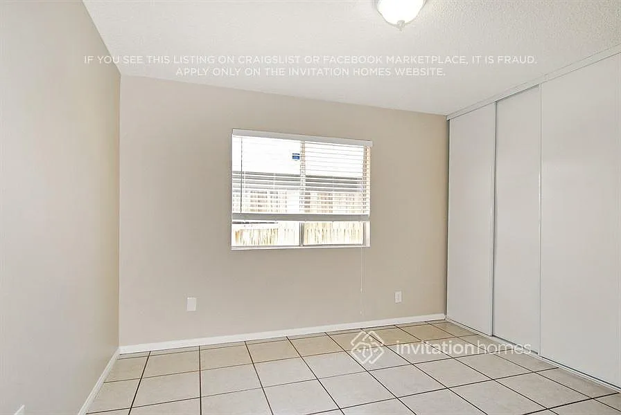 Building Photo - 13854 Robin Nest Ct