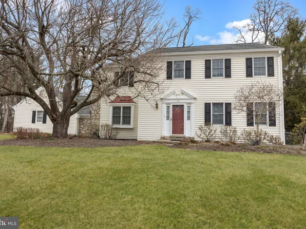 4 Canal Run E, Washington Crossing, PA 18977