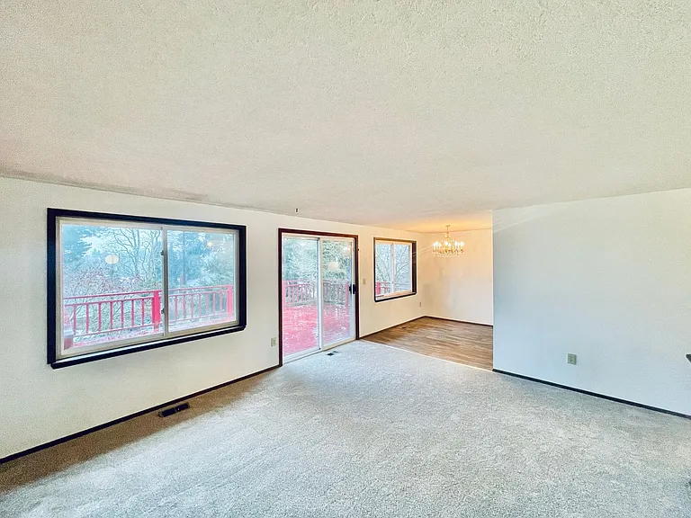 8836 22nd Ave SW — Photo 10