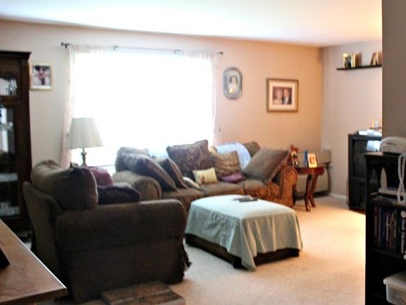 5th image of 63 Marlowe Ct #63