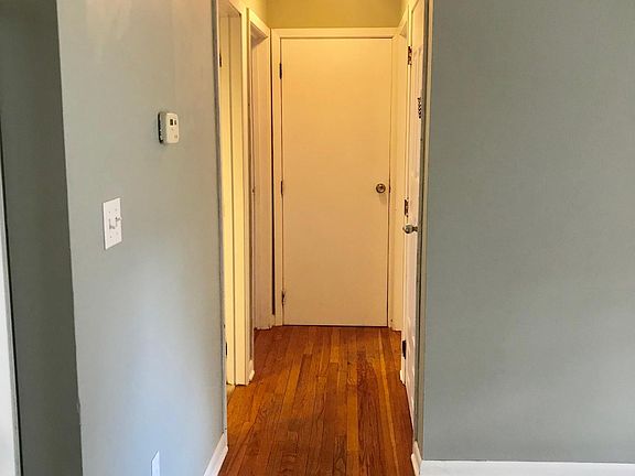 4th image of 3234 Fieldcrest Dr #2