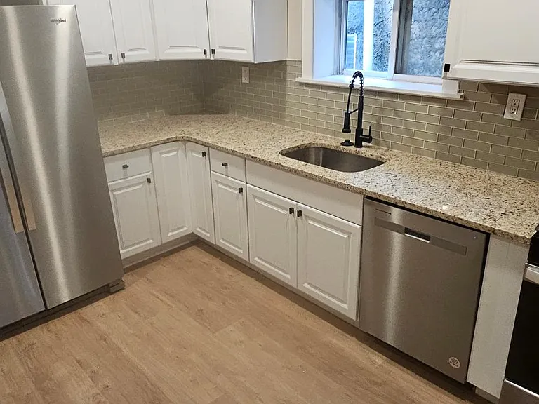 2065 E Somerset St — Photo 27