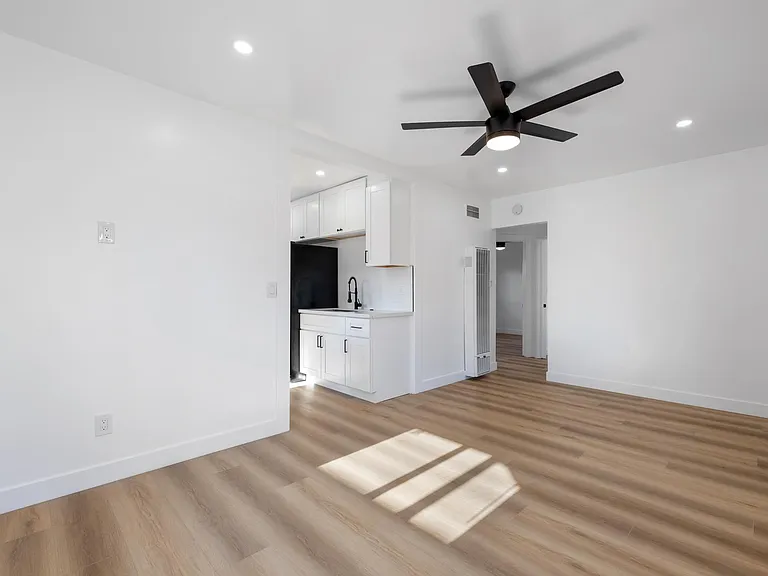 114 Madison Ave #C — Photo 7