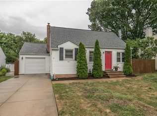171 Parkwood Ave, Avon Lake, OH 44012