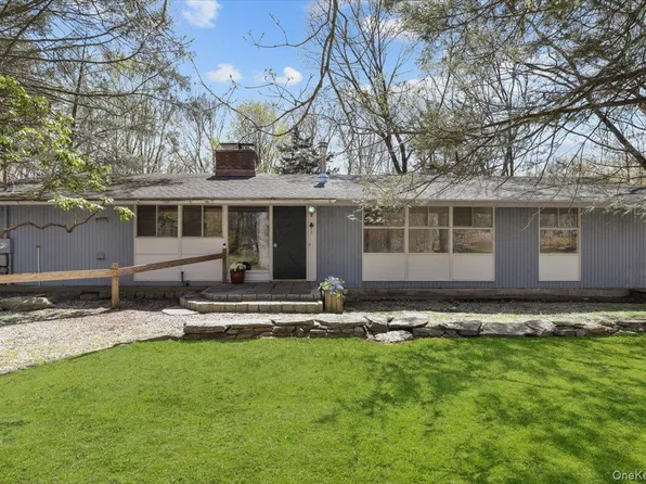 9 E Cradle Rock Road, Pound Ridge, NY 10576