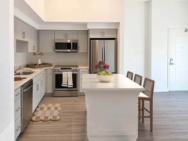 Haven at La Mesa — Photo 37