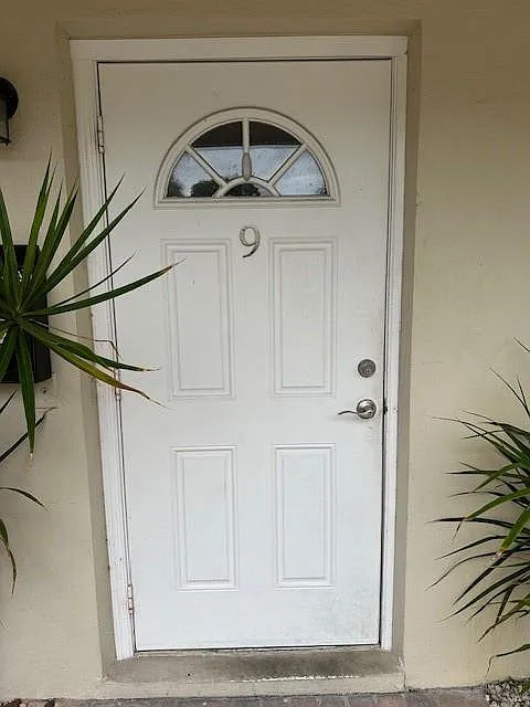 2 bed, 2.0 bath, 7499 sqft, $2,150 — Photo 1