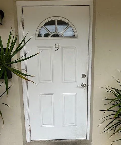 1440 Miami Rd #9 — Photo 1