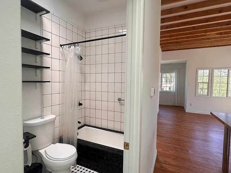 4244 Gateway Ave #1/2 — Photo 9