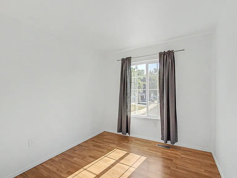 3731 Shefield Dr — Photo 15