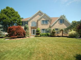 3 Almond Ct, Princeton Junction, NJ 08550
