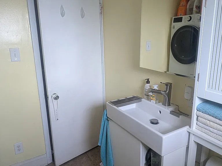 4362 Manayunk Ave — Photo 7