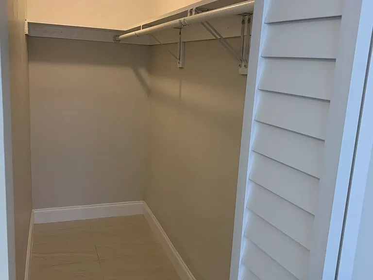 1521 NE 117th St #3 — Photo 5