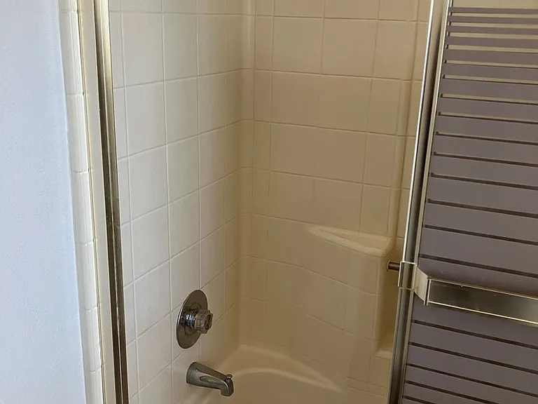 2704 Snyder Ave — Photo 19