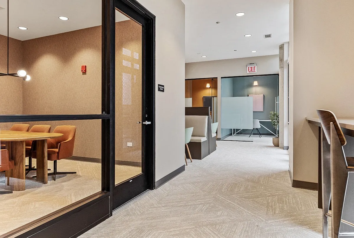 CADENCE APARTMENTS — Photo 3