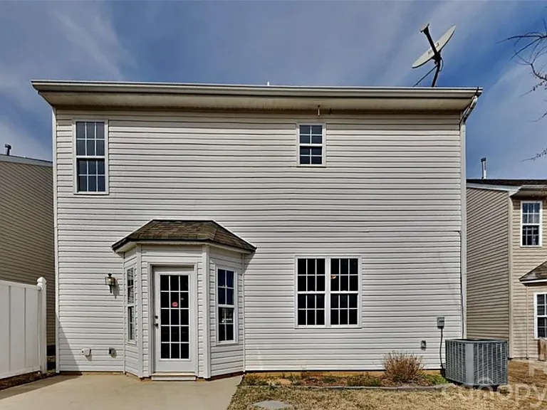 9032 Holland Park Ln — Photo 14