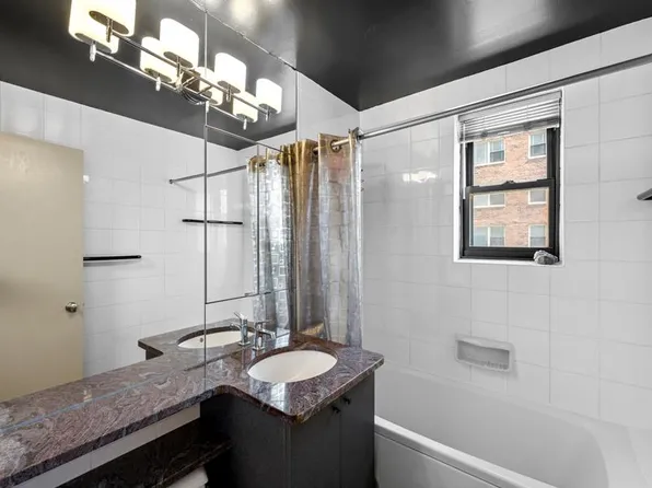 196 East 75th Street image 8 of 15