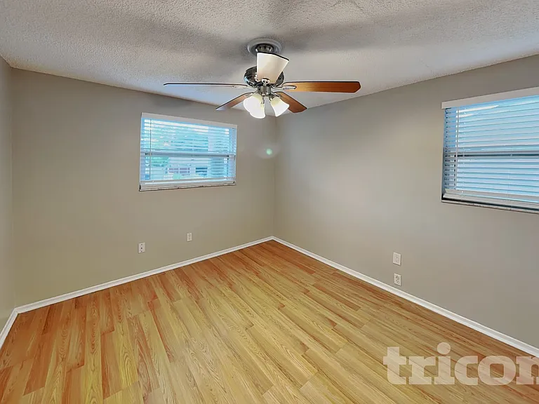 1705 Coppertree Dr — Photo 10