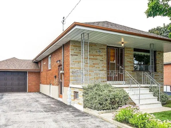 10 Rosewood Ave, Toronto, ON M8Z 1X4