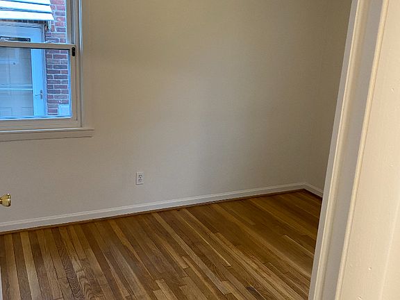 4th image of 9988 Hubert Ave