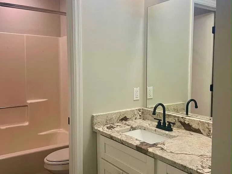 1612 Riverside Trl NE — Photo 6