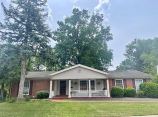 3490 Birchbark Dr, Florissant, MO 63033