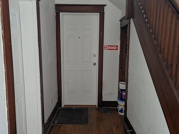 3rd image of 704 W White St #1