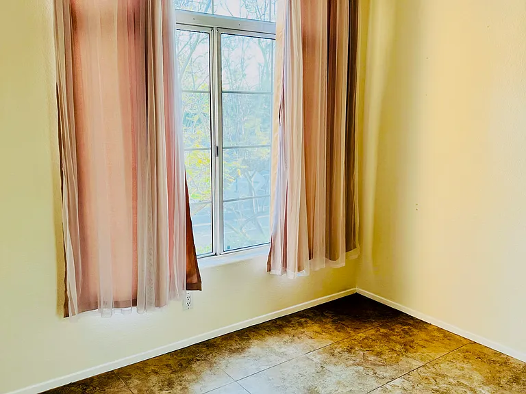 Guest Room 2