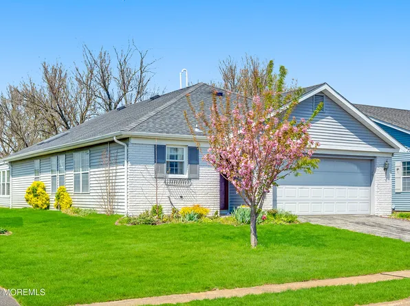 3 Everest Drive N, Brick, NJ 08724