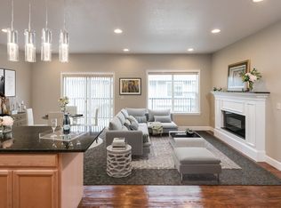 18319 Shady Hollow Way #A, West Linn, OR 97068