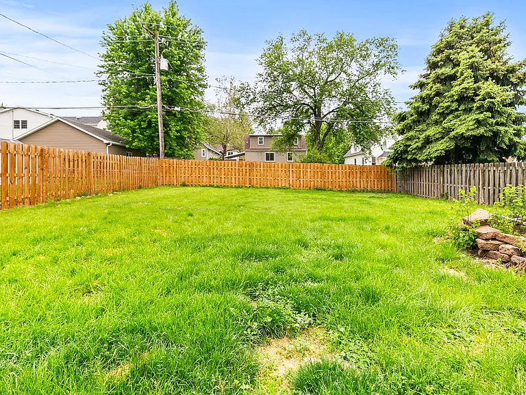 4841 Pierce St — Photo 7