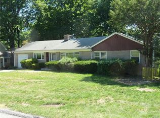 77 Weskora Ave, Pleasantville, NY 10570