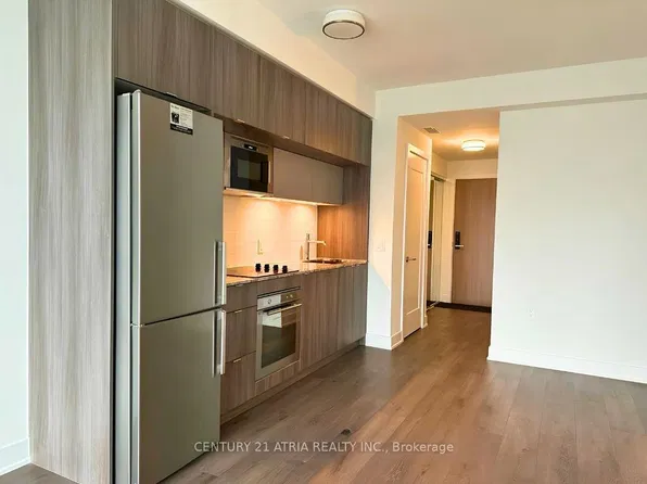 575 Bloor St E #3201, Toronto, ON M4W 0B2