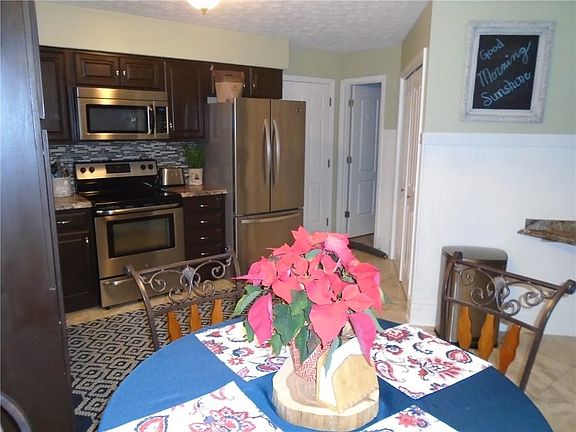 4th image of 7532 Forest Park Dr