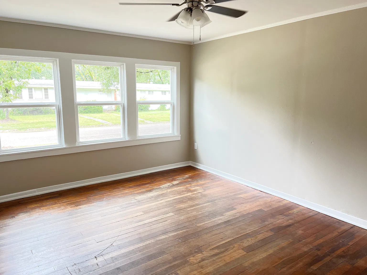 2 bed, 1000 sqft, $1,250 — Photo 4