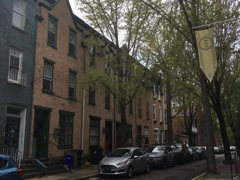 1618 Penn St #3 — Photo 1
