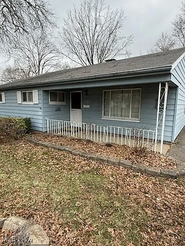 1524 Country Club Ave photo 1