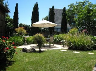 8 7th St APT C, Petaluma, CA 94952