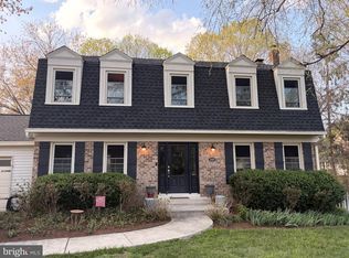1866 E Queens Ct, Crofton, MD 21114
