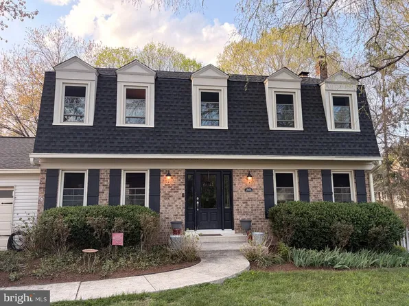 1866 E Queens Ct, Crofton, MD 21114