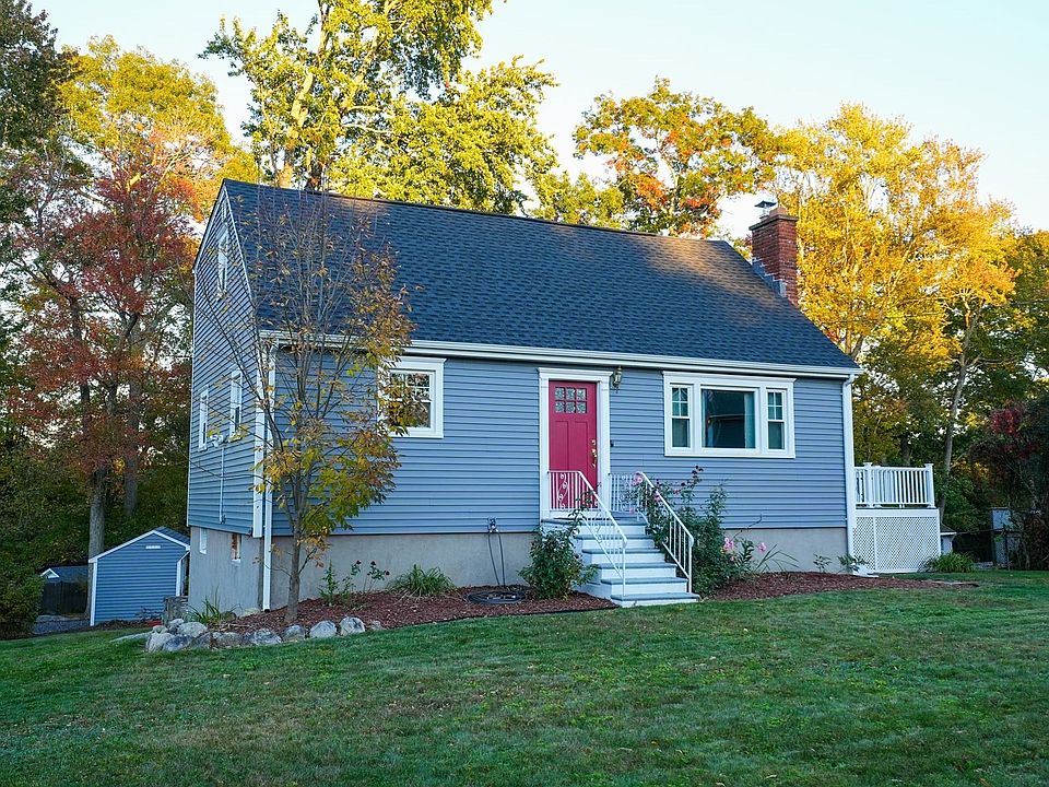 1st image of 30 Yale Dr