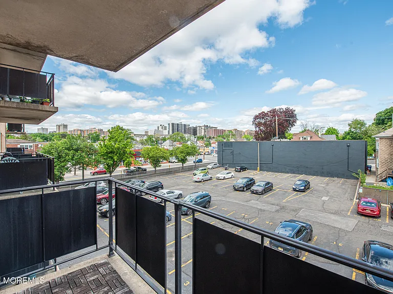 5 Linden St #3J — Photo 16