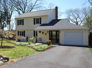 238 Glen Ridge Rd, Fairfield, CT 06825