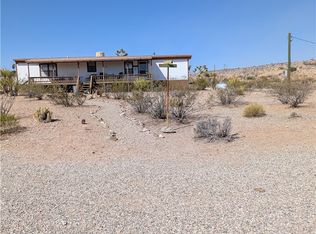 515 W Driftwood Way, Meadview, AZ 86444