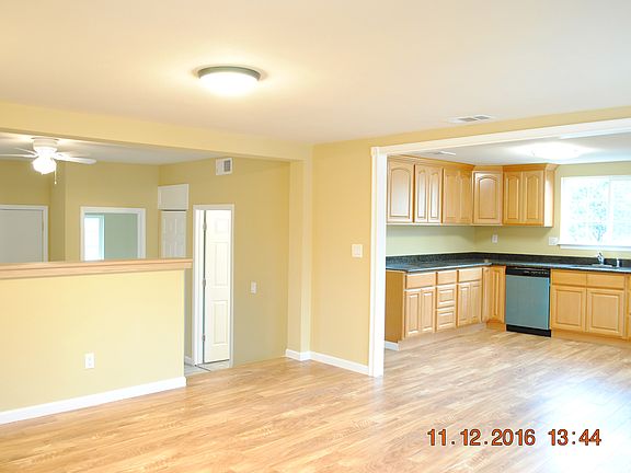 4th image of 365 S Sinclair Ave