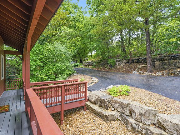 4th image of 236 Crooked Lane